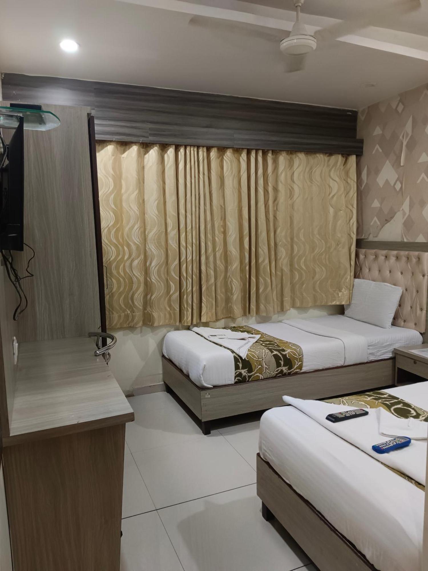 Hotel Time Gold Near Domestics Airport Mumbai Luaran gambar